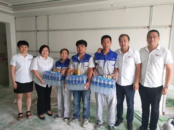 乾港集團高層慰問一線員工